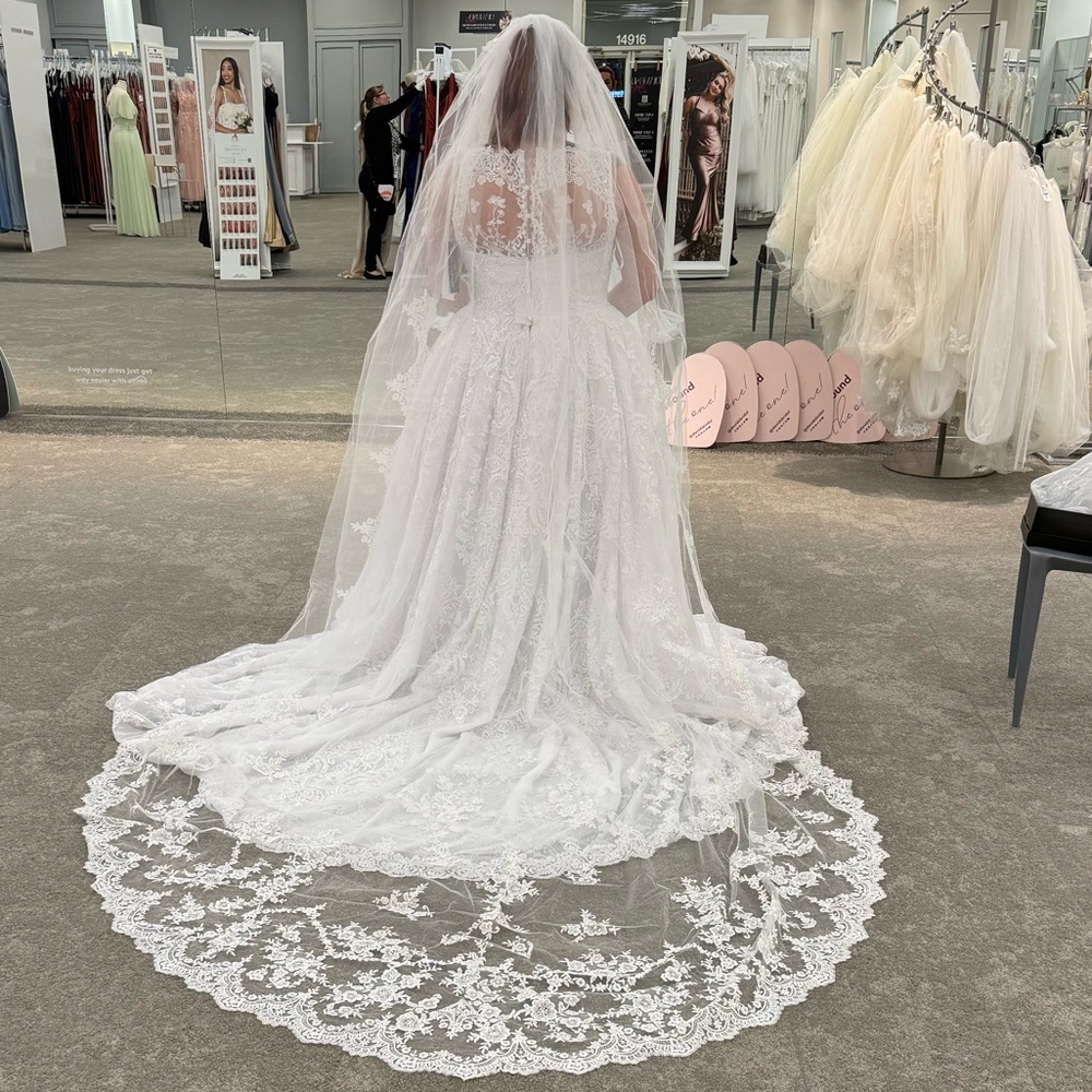 OLEG CASSINI
Beaded Lace Wedding Dress with Pleated Skirt